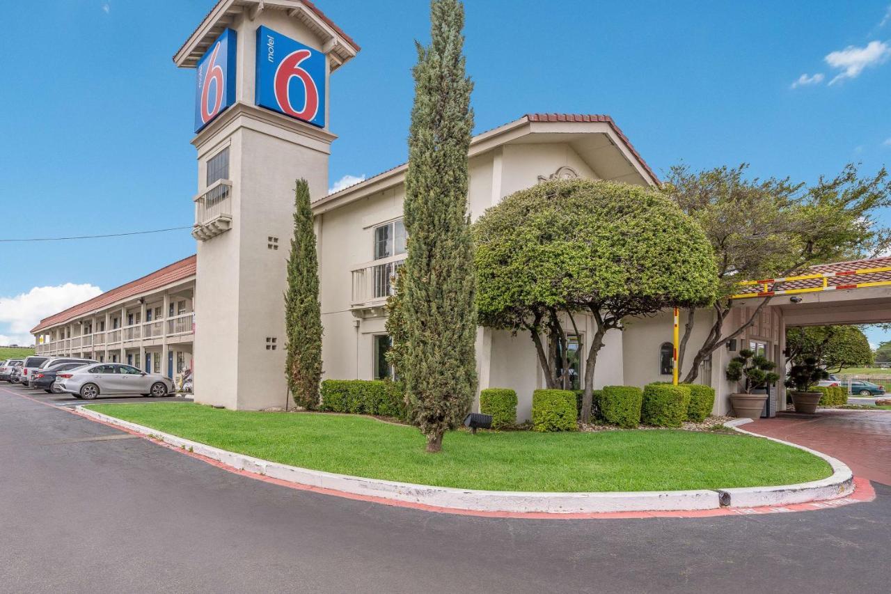Motel 6-Dallas, Tx - Market Center Exterior photo