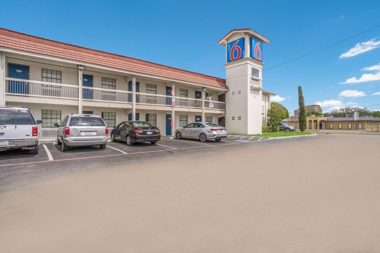 Motel 6-Dallas, Tx - Market Center Exterior photo