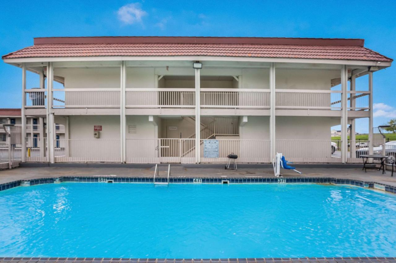 Motel 6-Dallas, Tx - Market Center Exterior photo