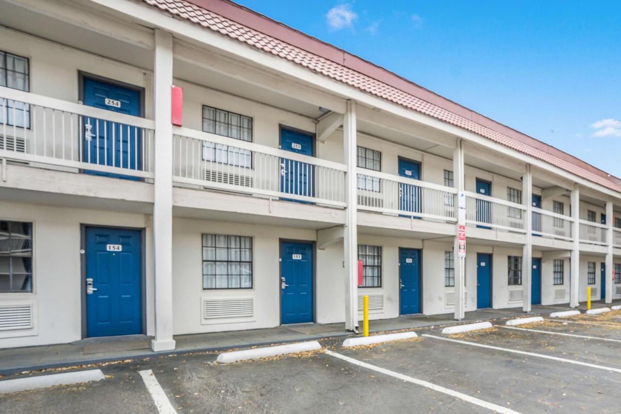 Motel 6-Dallas, Tx - Market Center Exterior photo