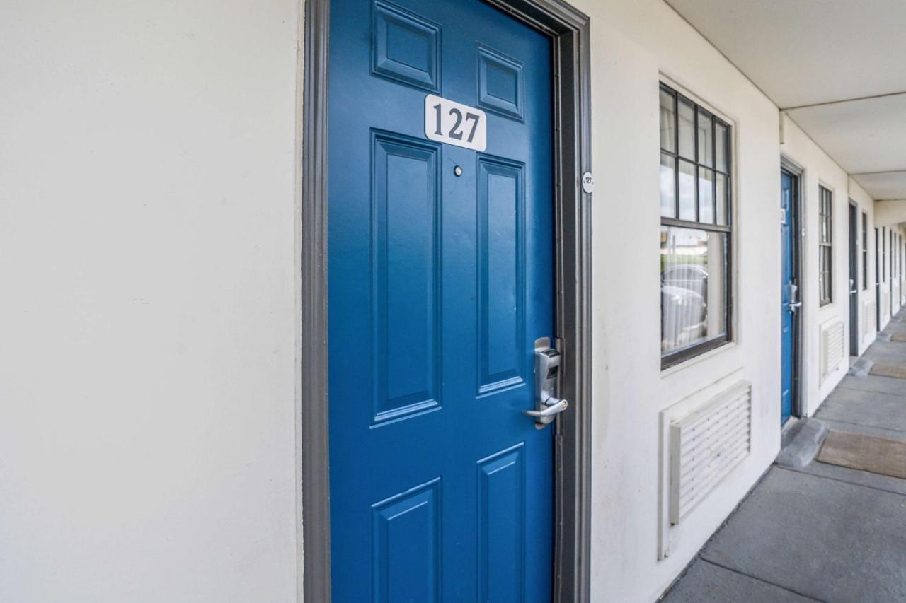 Motel 6-Dallas, Tx - Market Center Exterior photo