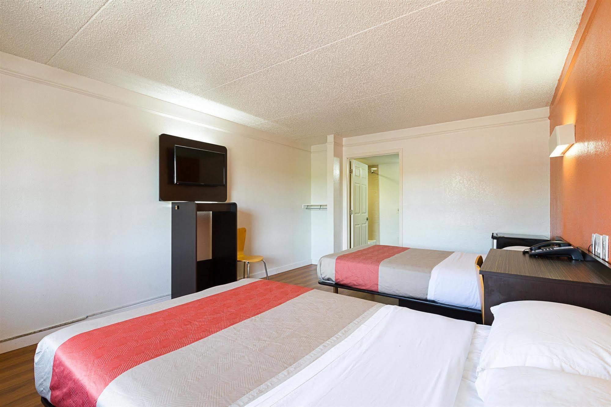 Motel 6-Dallas, Tx - Market Center Exterior photo